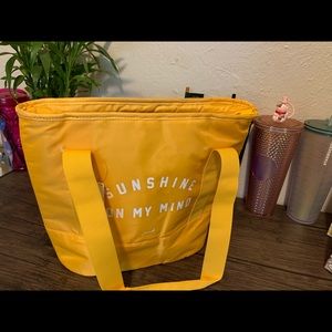 VICTORIA'S SECRET PINK YELLOW BANANA COOLER TOTE